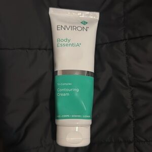 Environ Contouring cream - BODY ESSENTIAL (box is ripped) 

tri complex